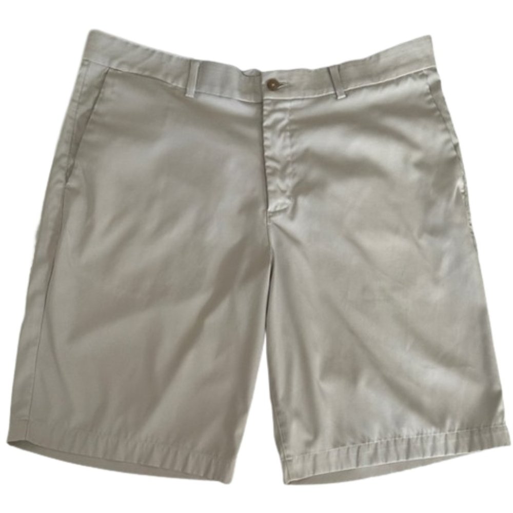 Nike Men's Golf Dri-Fit Shorts Flat Front Size 33 Inseam 10” Cream Regular Fit